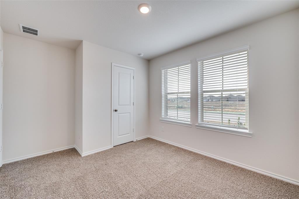 3916 Limestone Bluff Dr #3916 - Photo 2 of 11