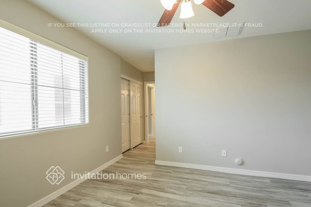 26412 N 53rd Gln - Photo 7 of 15