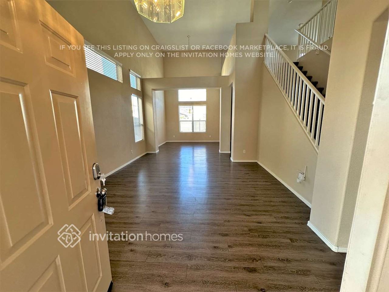 3844 W Fallen Leaf Ln - Photo 4 of 22