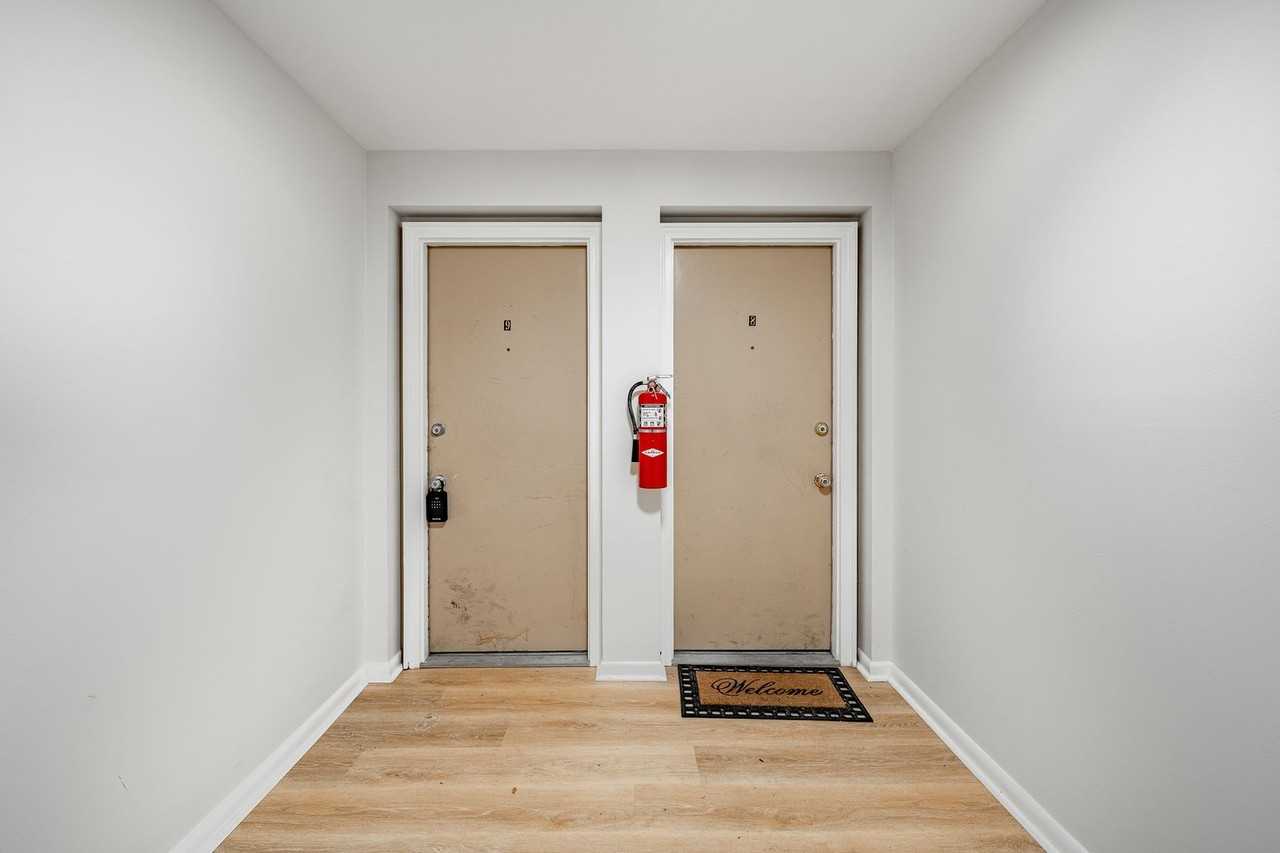 300 N Penn St #W9 - Photo 7 of 29