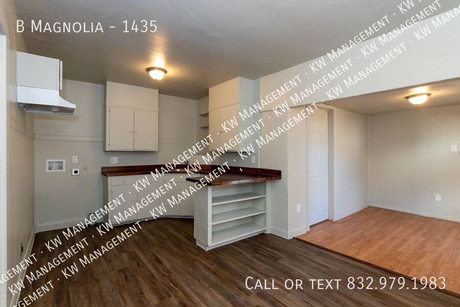 Magnolia St #1435 - Photo 3 of 19