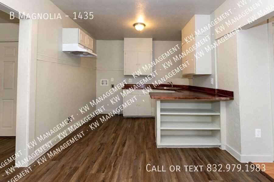 Magnolia St #1435 - Photo 5 of 19