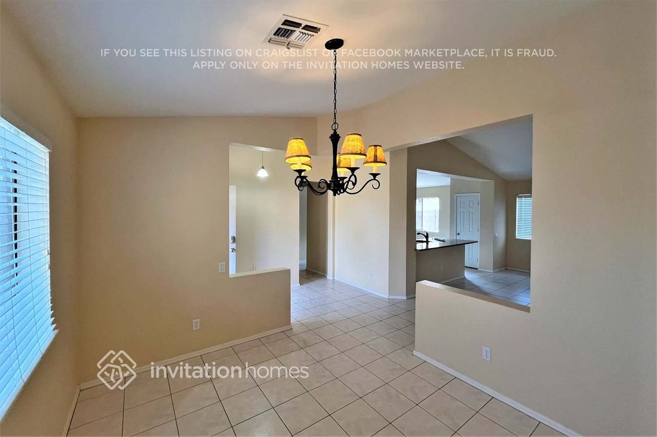 3420 E Marco Polo Rd - Photo 3 of 20