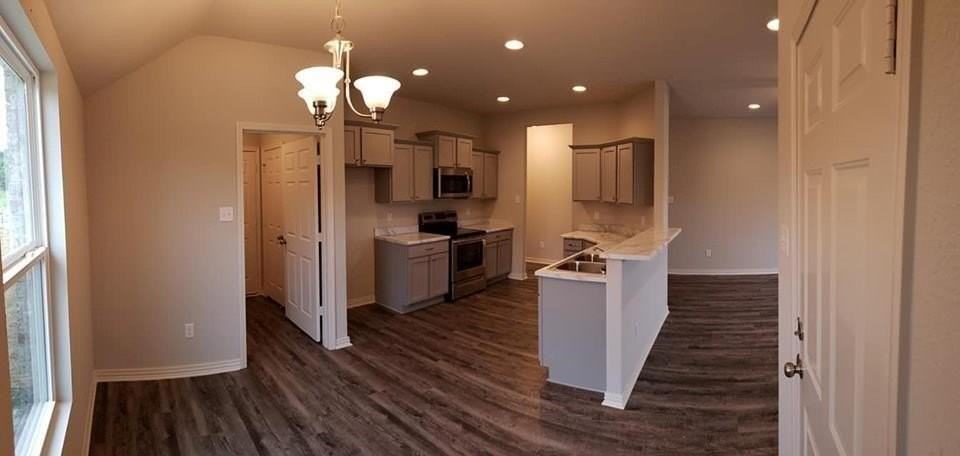 603 W Fitchberg St - Photo 2 of 7