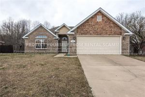 featured image of 1653 N Shetland Dr