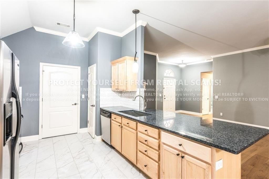 1653 N Shetland Dr - Photo 7 of 16