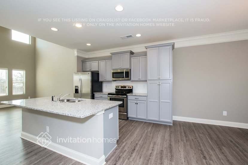 5322 Roberta Crossing Dr - Photo 5 of 18