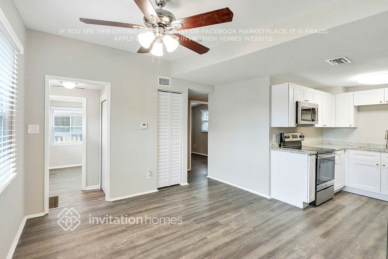 11659 106th St - Photo 5 of 24