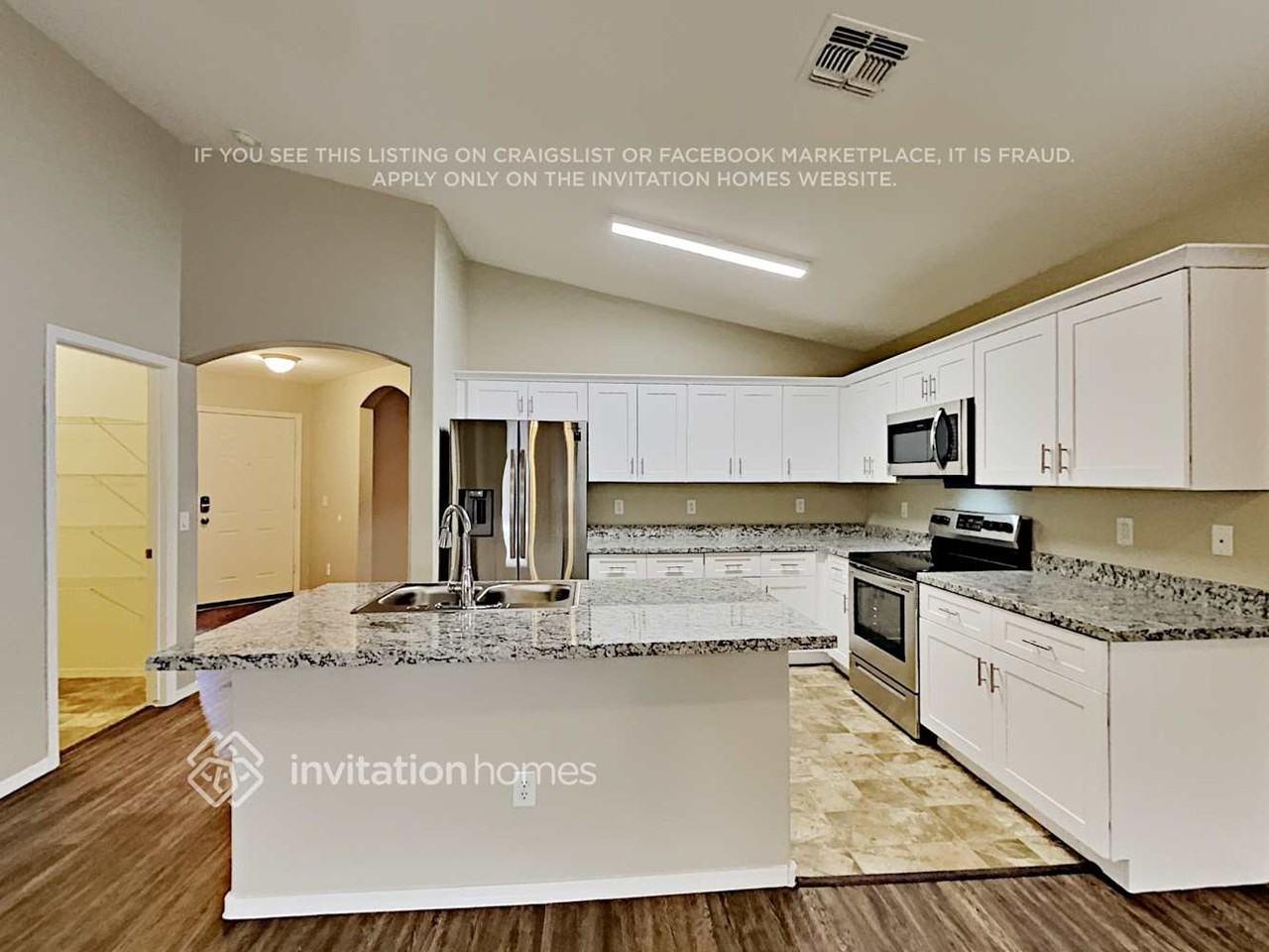 12514 W Hearn Rd - Photo 5 of 16