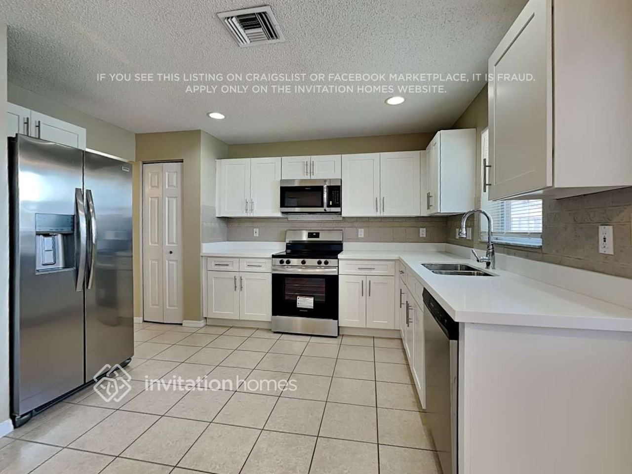 3994 Crescent Creek Dr - Photo 7 of 19