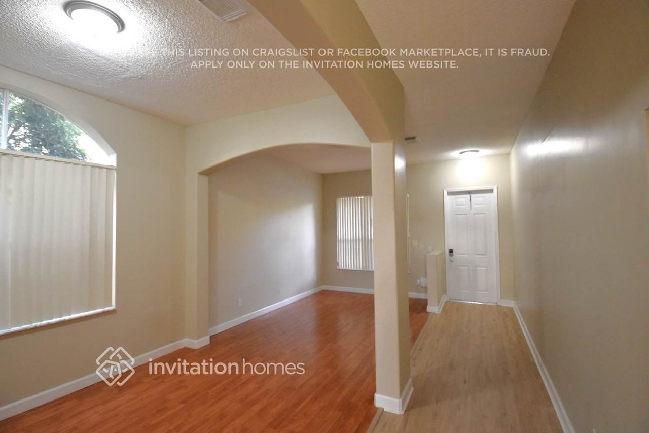 7898 Nw 17th Pl - Photo 2 of 17