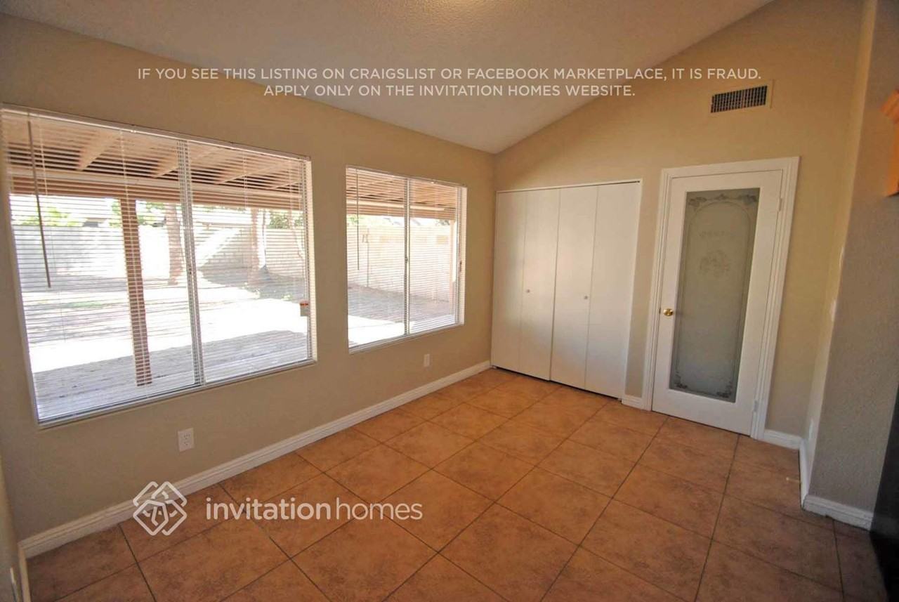 5520 W Joan De Arc Ave - Photo 4 of 7