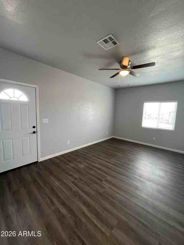 713 W Adobe Dam Dr Unit B #B - Photo 7 of 10