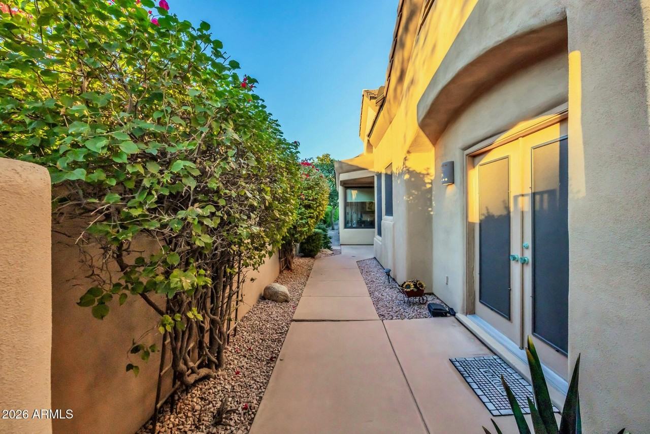 11632 E Cortez Dr - Photo 6 of 50