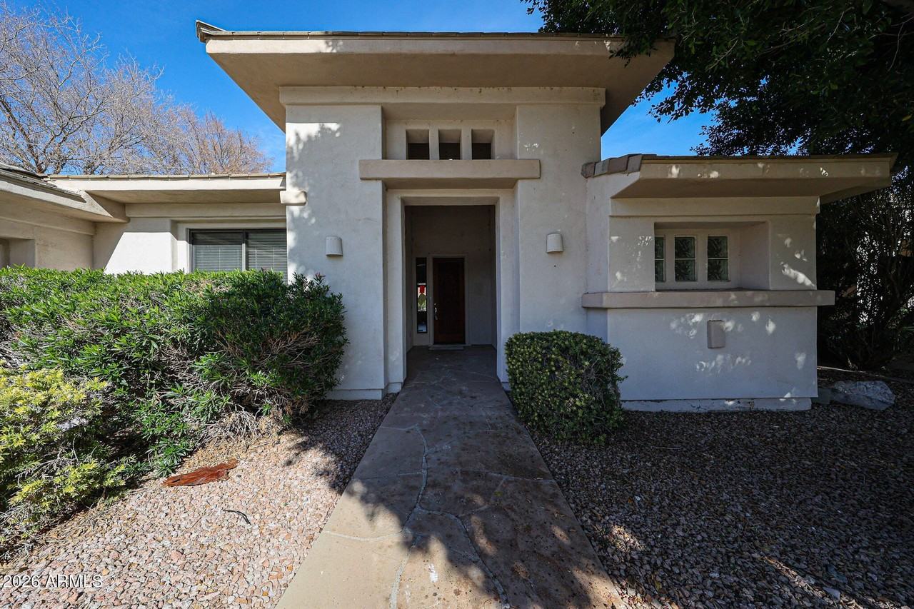 1710 W Bartlett Way - Photo 4 of 50