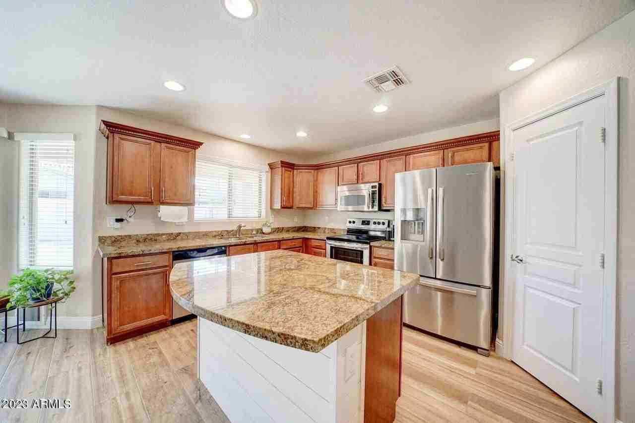 3563 E Blue Ridge Way - Photo 6 of 30