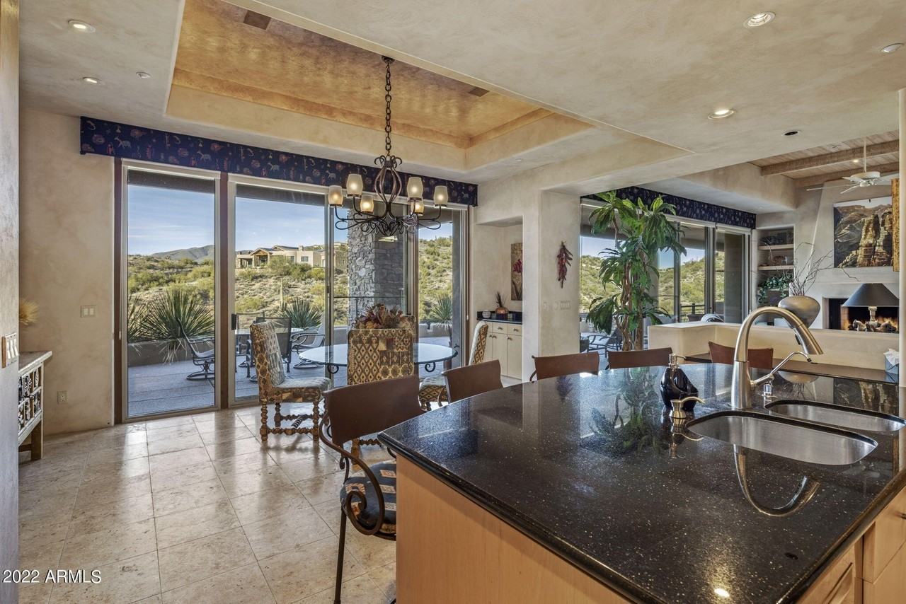 9792 E Forgotten Hills Dr - Photo 6 of 17