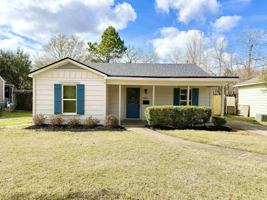 featured image of 2225 Briarcliff Dr