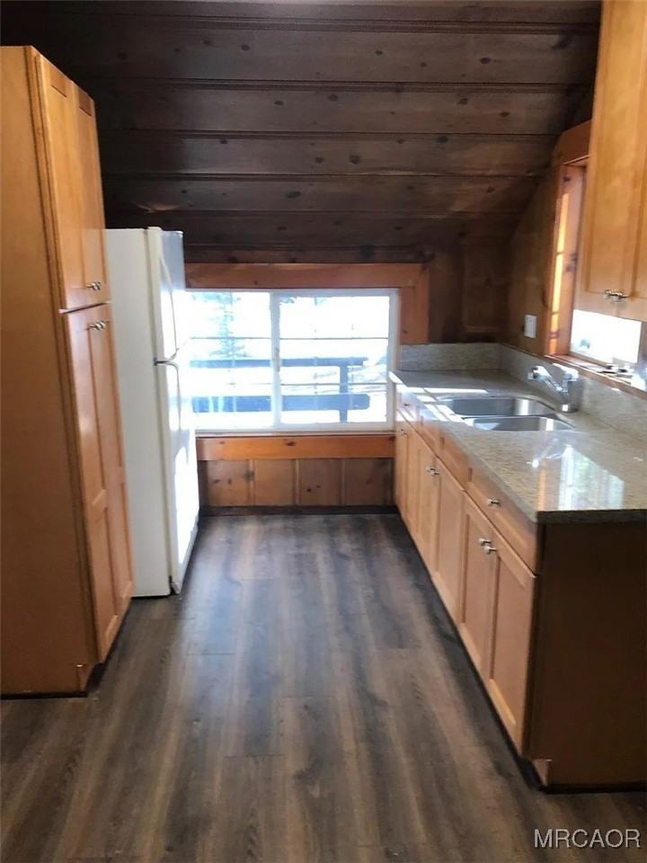 39501 Lakeview Pines Rd - Photo 5 of 10