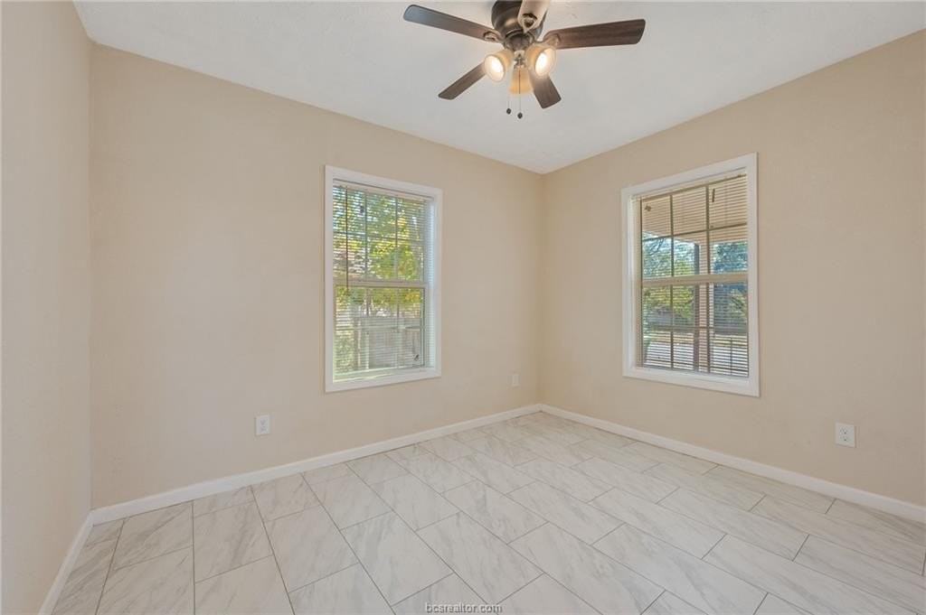 401 E 3rd St - Photo 5 of 25