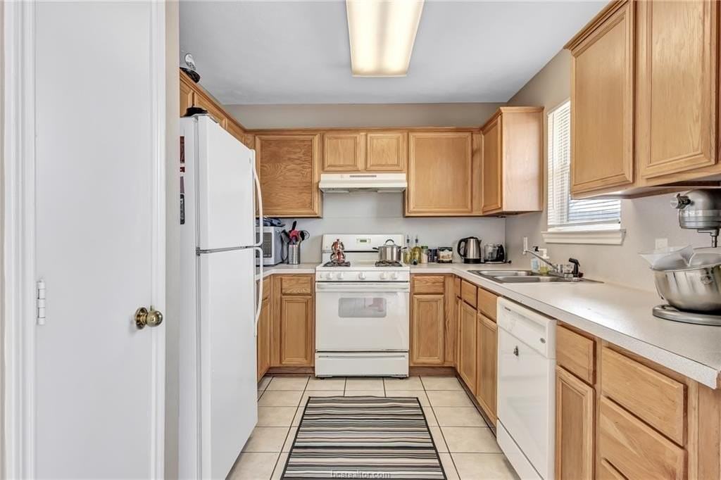 2400 Pintail Loop - Photo 4 of 29