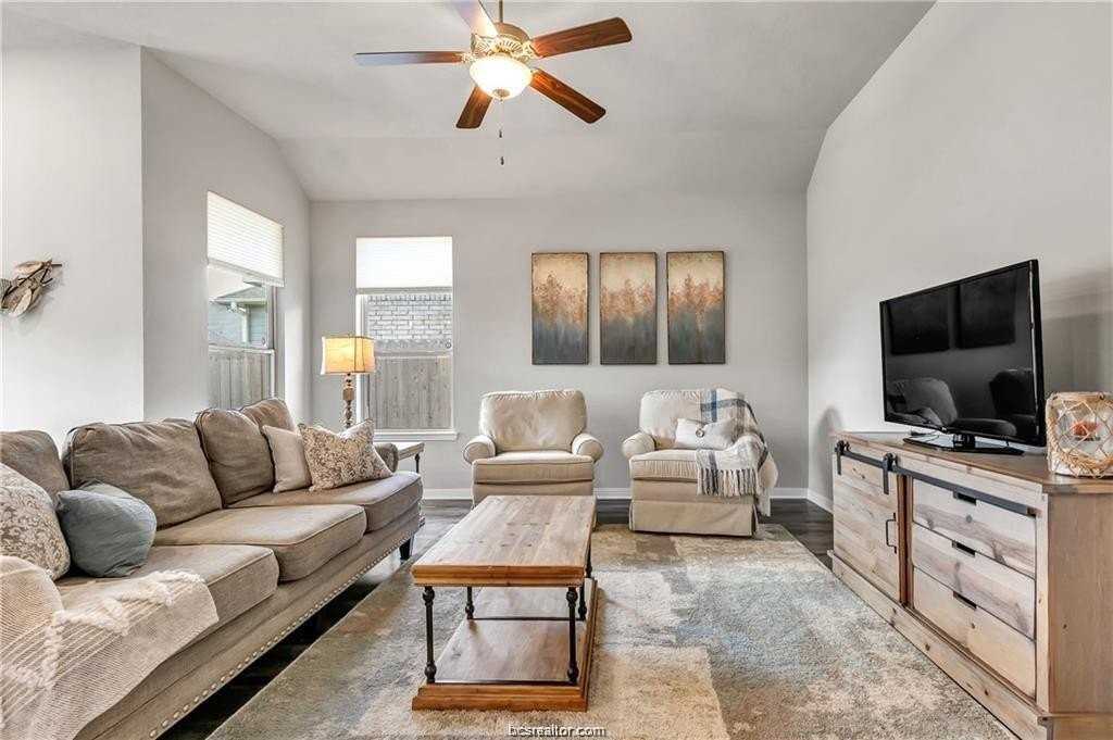 3863 Still Creek Loop - Photo 3 of 24