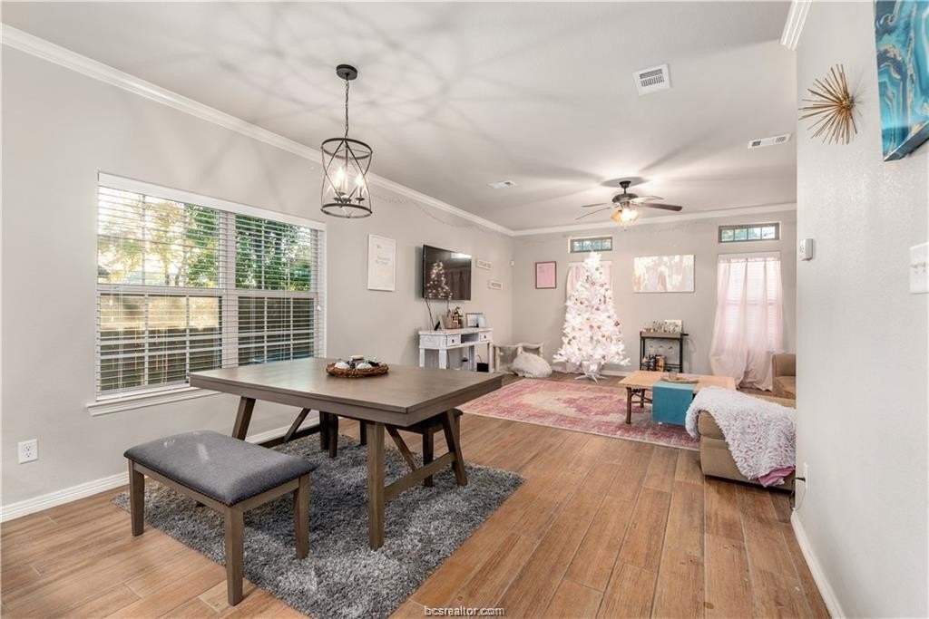 120 Richards St #B - Photo 3 of 20