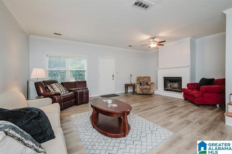 218 Carl Nichols Dr - Photo 2 of 13