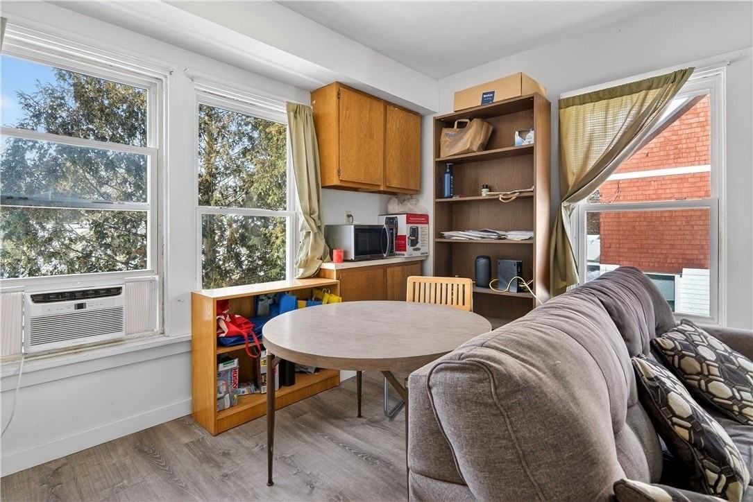 303 Cornell St Unit B #B - Photo 4 of 29