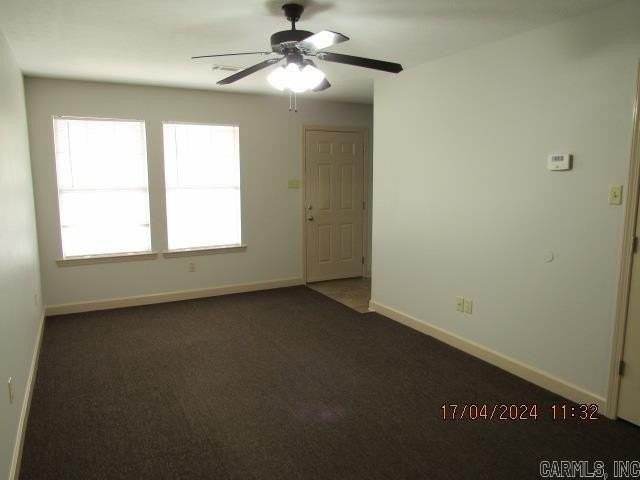 1161 Spencer St - Photo 4 of 12