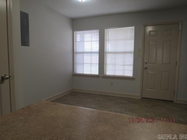 1161 Spencer St - Photo 6 of 12