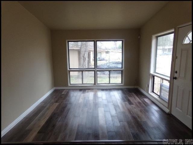 8 Janmar Dr - Photo 3 of 16