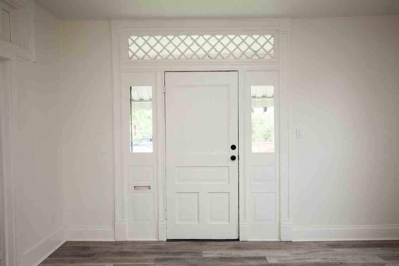 2715 S State St - Photo 5 of 34