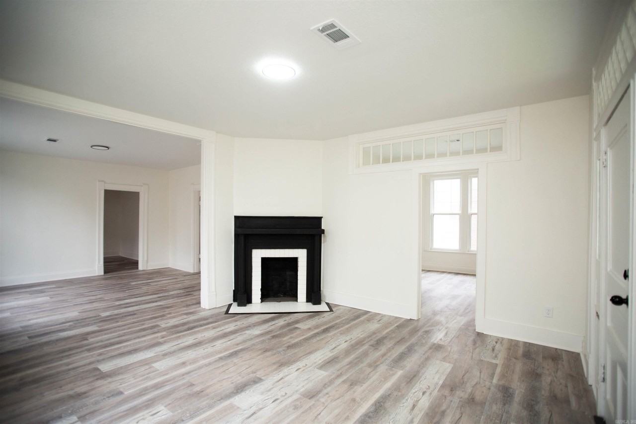 2715 S State St - Photo 7 of 34