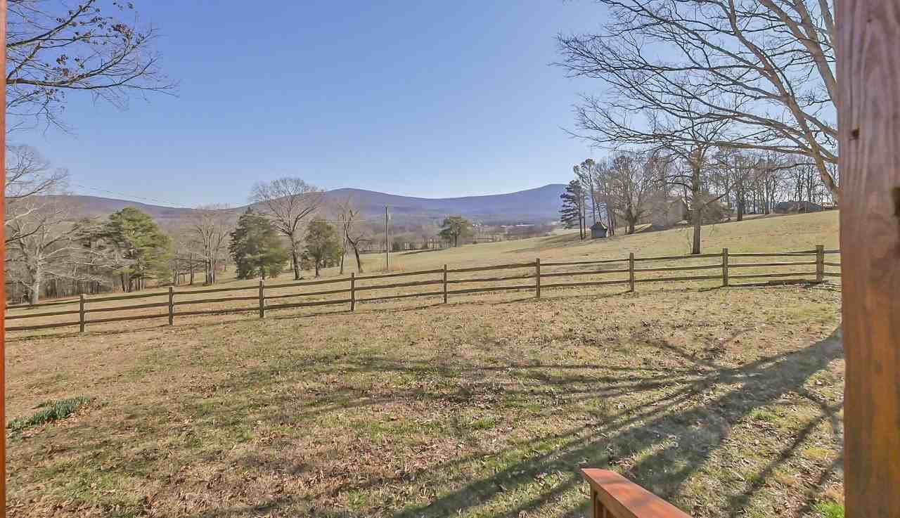 1105 Walden Rd - Photo 5 of 21