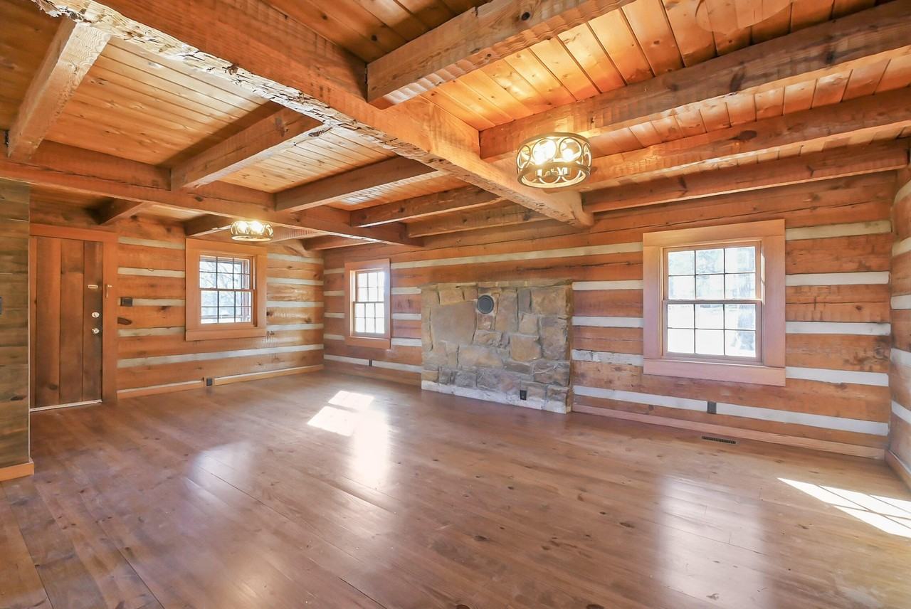 1105 Walden Rd - Photo 7 of 21