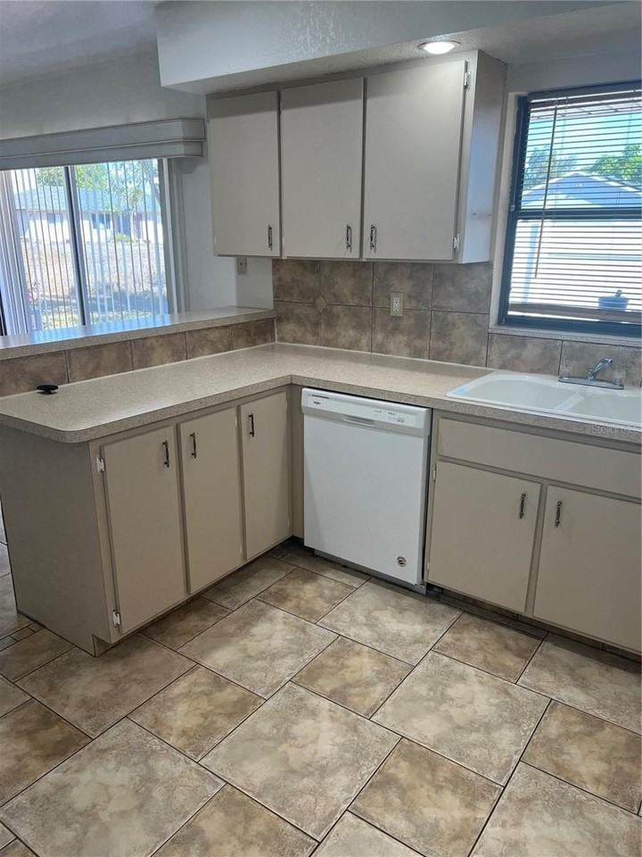 355 Spring Lake Blvd Nw - Photo 7 of 19