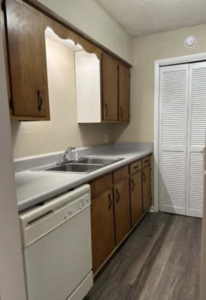 615 Carter Ln - Photo 4 of 11