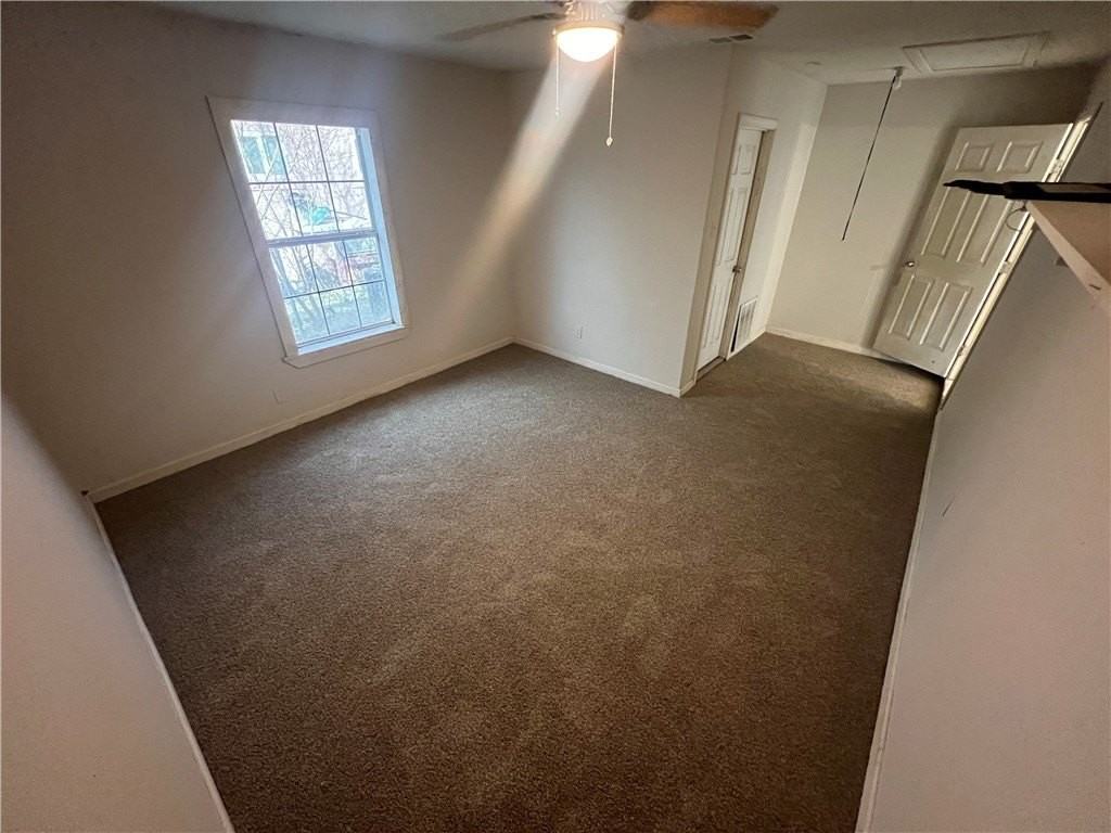 4926 Bayou St - Photo 3 of 10