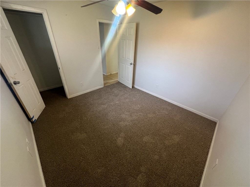 4926 Bayou St - Photo 5 of 10