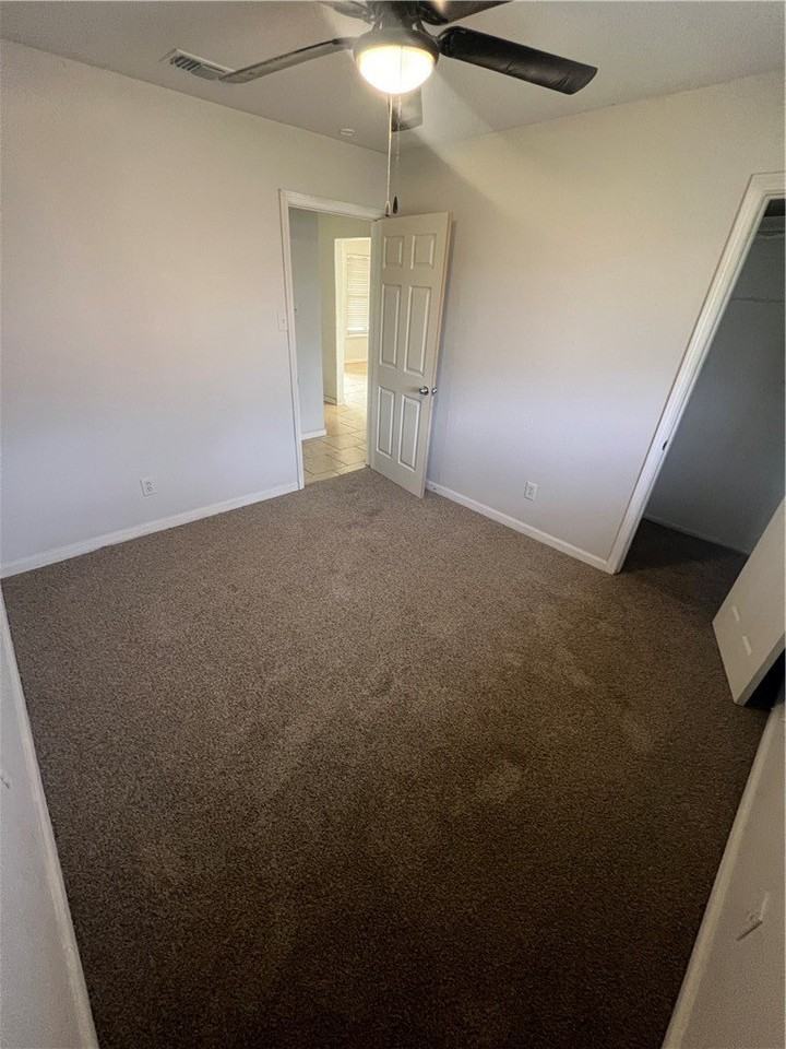 4926 Bayou St - Photo 6 of 10