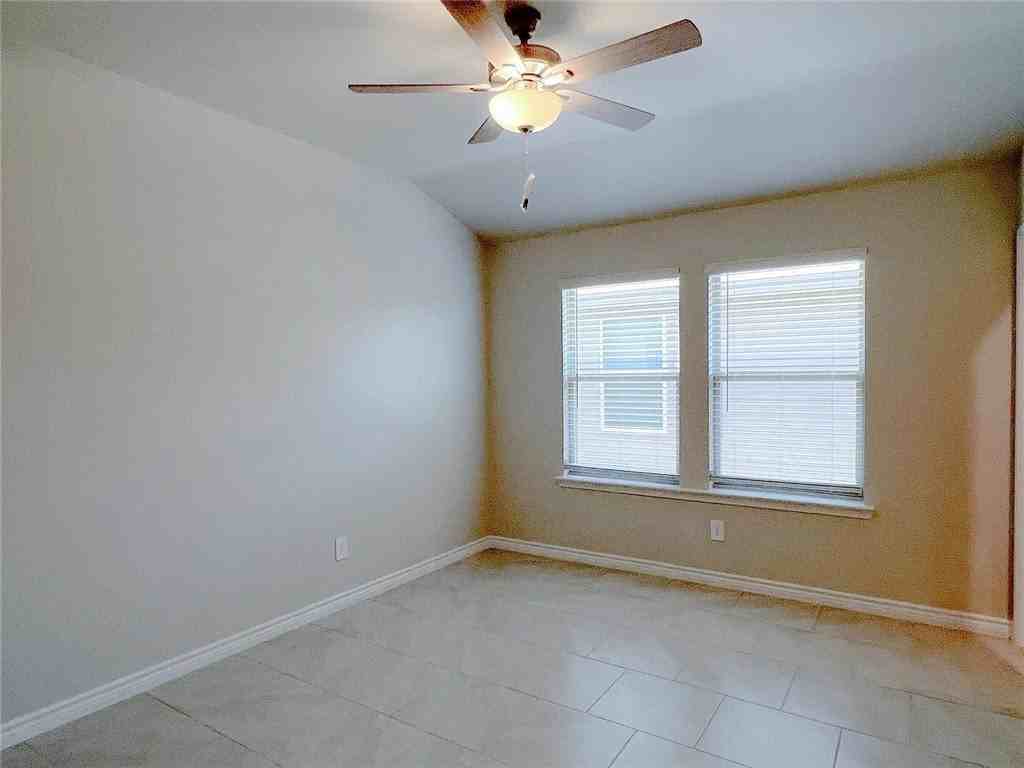 7538 Breese Ln - Photo 5 of 12