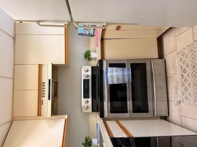 135 W Main St Apt 41 #41 - Photo 5 of 12