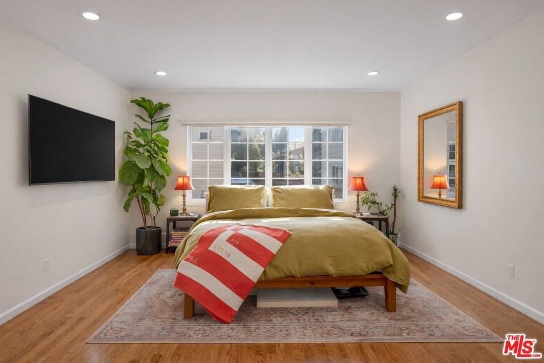 8998 Lloyd Pl - Photo 7 of 14