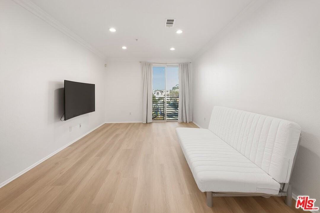 6400 Crescent Park E Apt 315 #315 - Photo 6 of 15