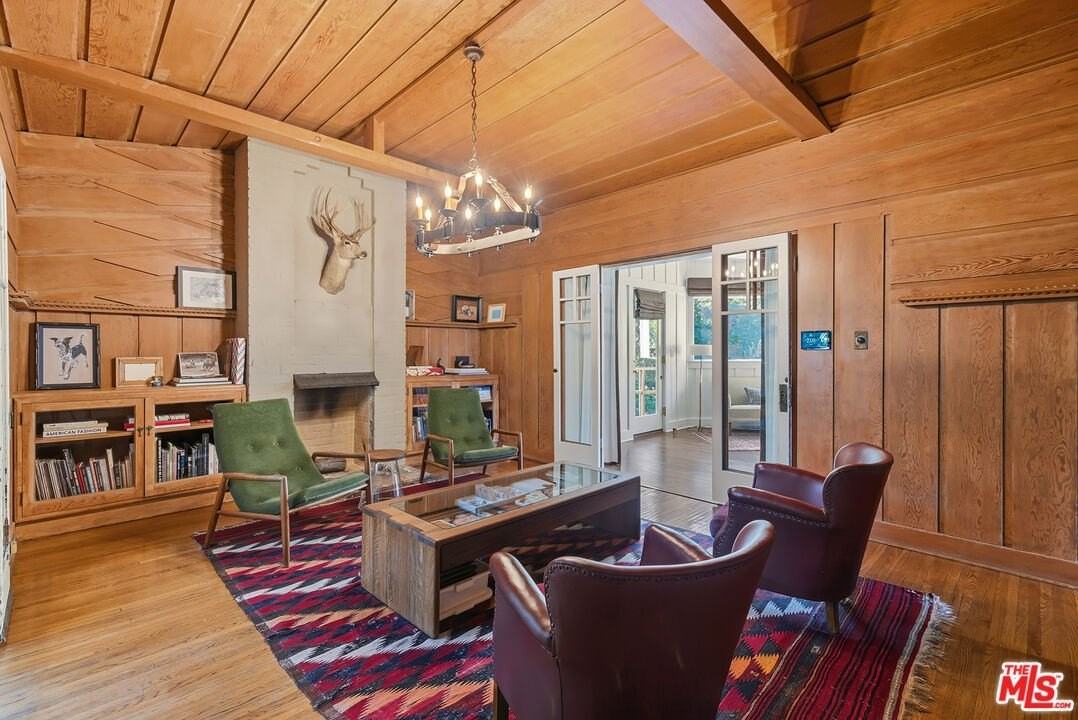 2049 Oakstone Way - Photo 2 of 12