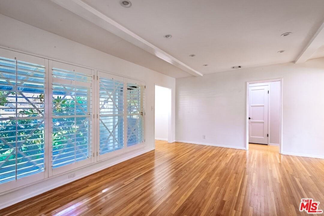 14006 Runnymede St - Photo 4 of 37