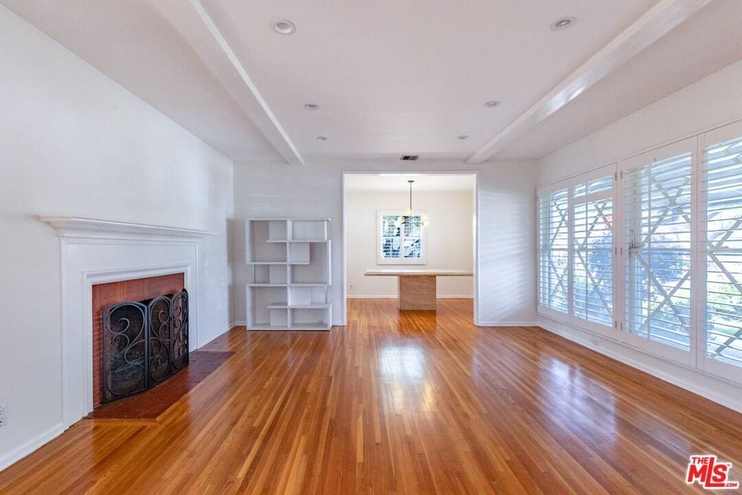 14006 Runnymede St - Photo 6 of 37