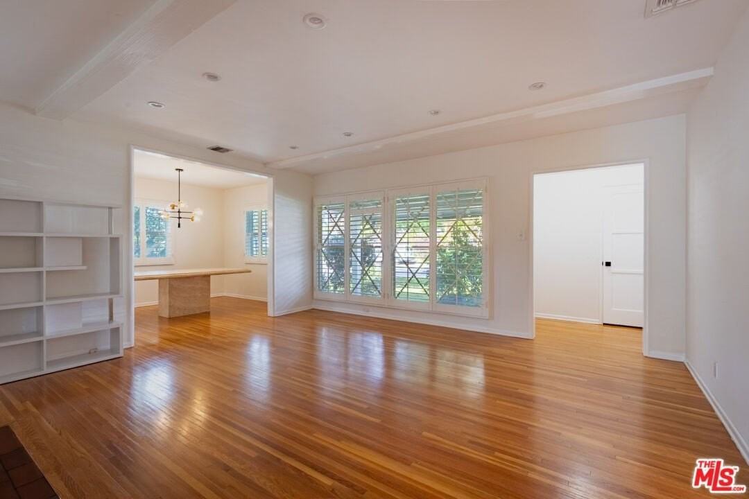 14006 Runnymede St - Photo 7 of 37