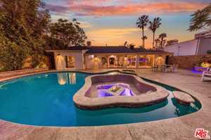 featured image of 1416 Pandora Ave